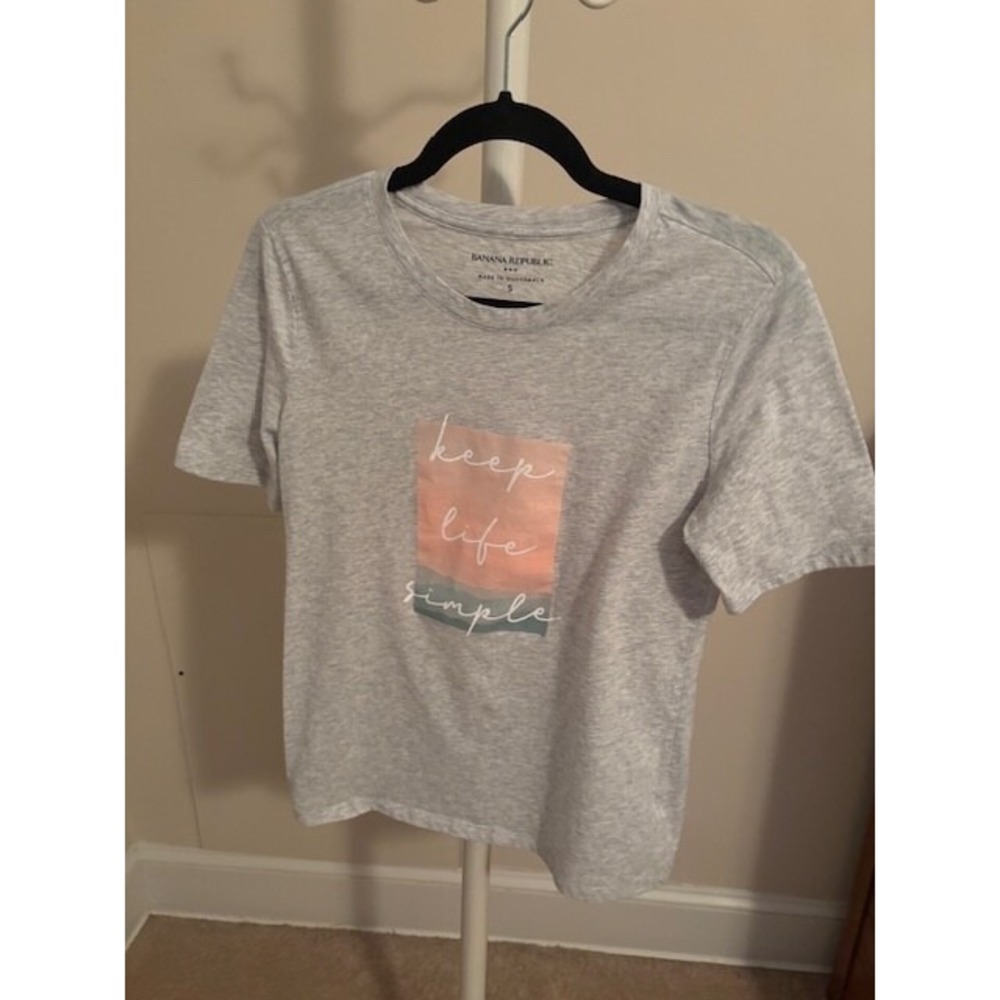 Banana Republic Keep Life Simple gray short sleeve size small
